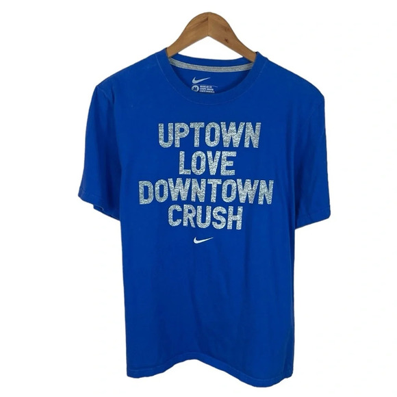 TS263 Mens Nike Regular Fit Uptown Love Downtown Crush Workout T Shirt M - Picture 1 of 4